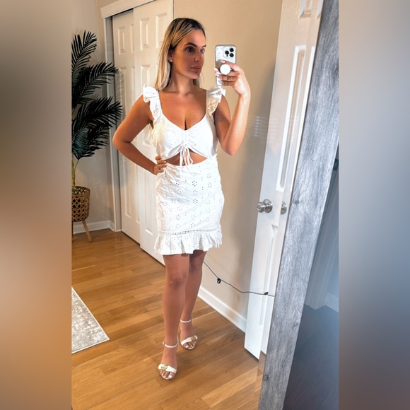 ASOS white mini sundress with ruffle sleeve and cut out NWT sz 8 - Picture 2 of 4